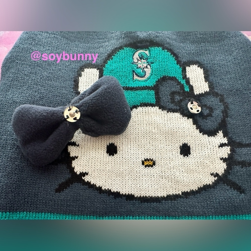 Limited Edition Sanrio Hello Kitty Knit Seattle Mariners Hat (NWOT; Blue) - Picture 2 of 5